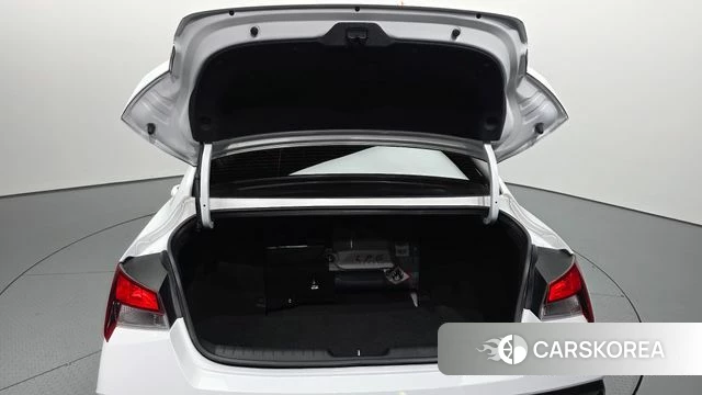 Hyundai The New Avante (CN7) id 4880376 из Кореи 9