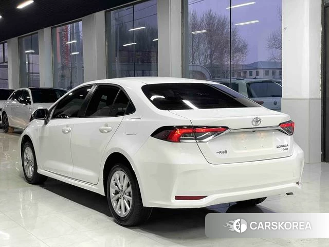 Toyota Corolla id 4273585 из Китая 9