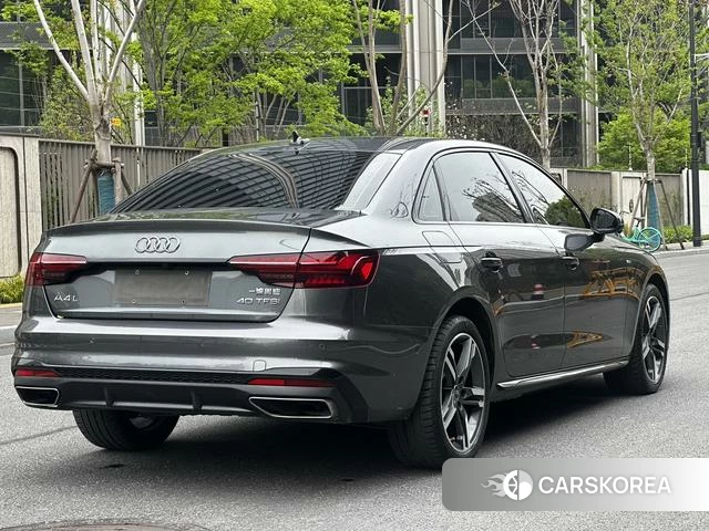 Audi A4L id 4306963 из Китая 9