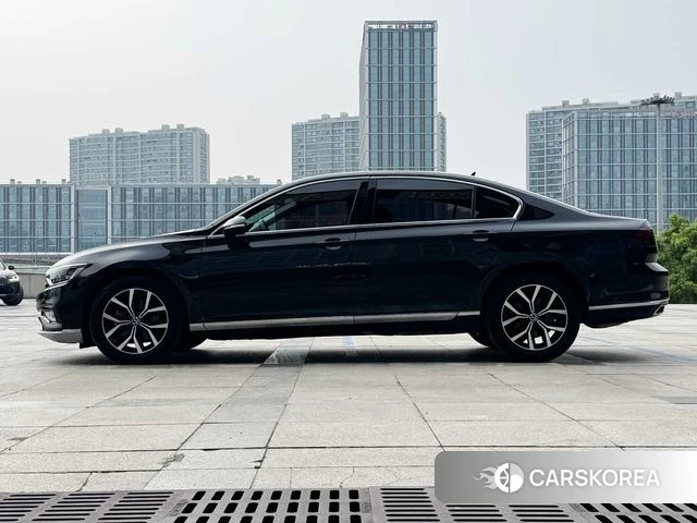 Volkswagen Magotan id 4272247 из Китая 9