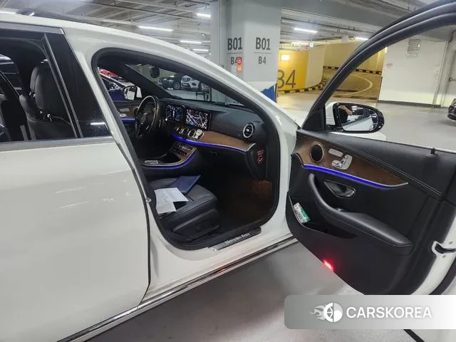 Mercedes-Benz E-Class W213 id 3059152 из Кореи 9