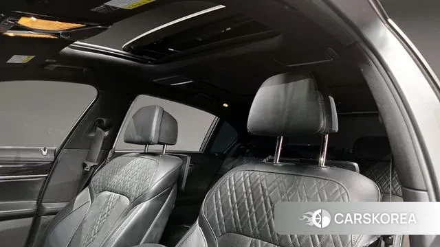 BMW 7 Series (G11) id 3772794 из Кореи 9