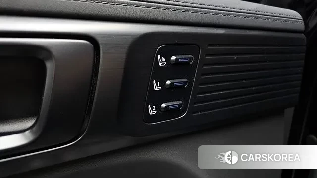 Hyundai Santa Fe (MX5) id 3491959 из Кореи 9