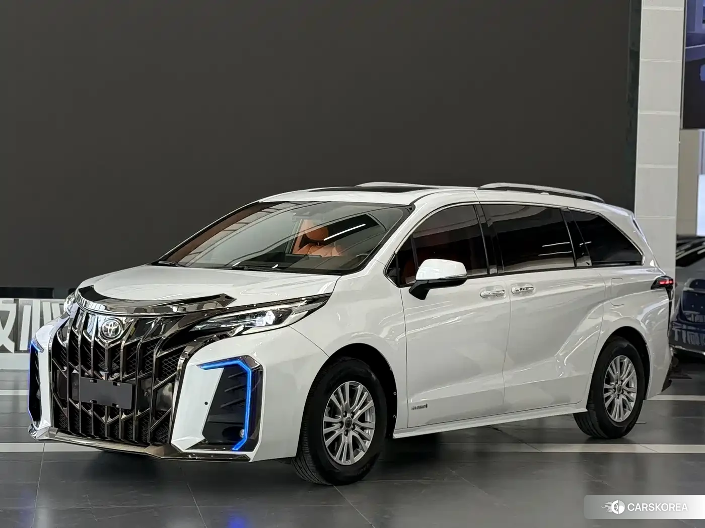 Toyota Sienna id 4548079 из Китая 9