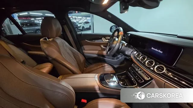 Mercedes-Benz E-Class W213 id 3717563 из Кореи 9