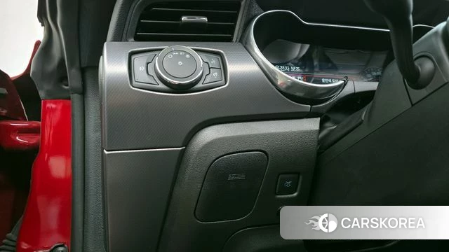 Ford Mustang id 3871973 из Кореи 9