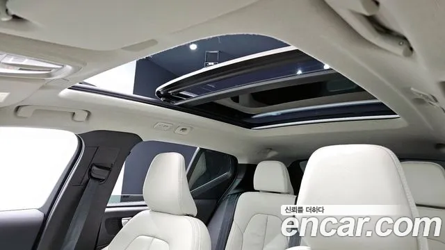 Volvo XC40 id 2677940 из Кореи 9