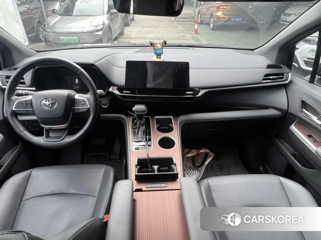 Toyota Saina id 4290219 из Китая 9