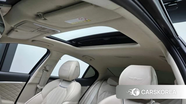 Genesis G70 id 3955806 из Кореи 9