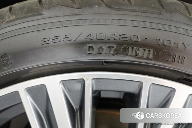 Audi A6L id 4210634 из Китая 9