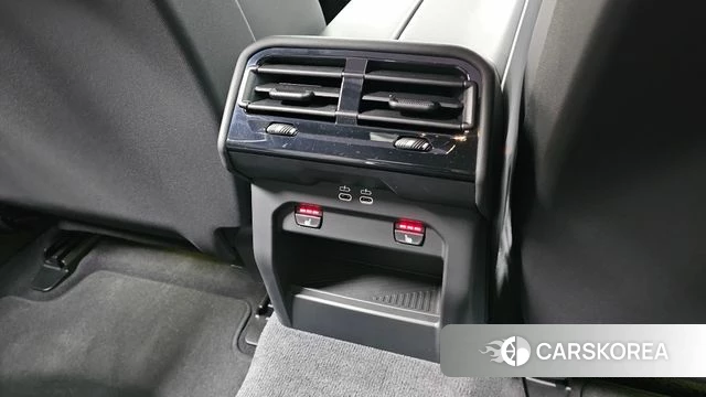 BMW 5 Series (G60) id 3896647 из Кореи 9