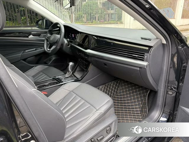 Volkswagen Passat id 4259886 из Китая 9