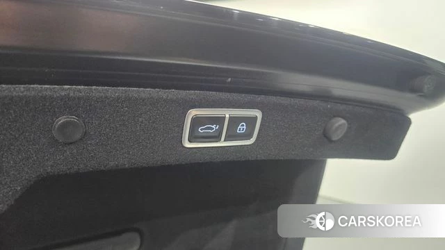 Hyundai Grandeur Hybrid (GN7) id 4863620 из Кореи 9
