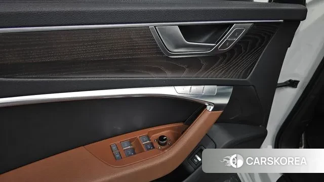 Audi A6 (C8) id 3356304 из Кореи 9