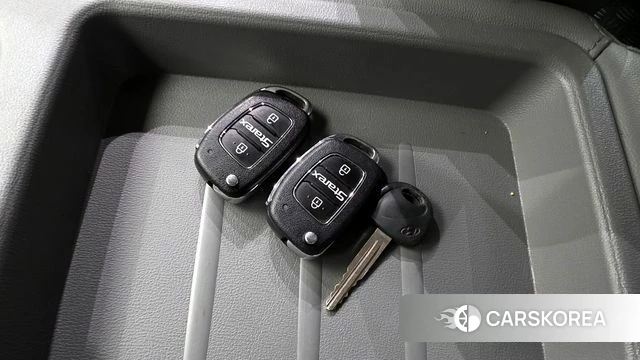 Hyundai The New Grand Starex id 3905559 из Кореи 9