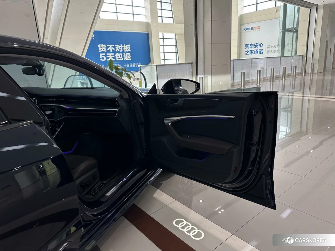 Audi A7L id 4467622 из Китая 9