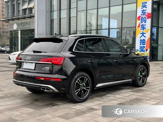 Audi Q5L id 3857939 из Китая 9