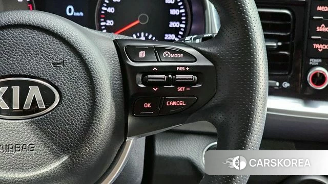 Kia Stonic id 4294975 из Кореи 9