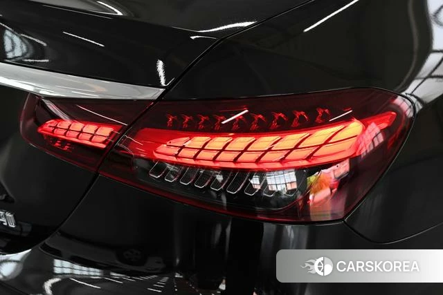 Mercedes-Benz E-class id 4256076 из Китая 9
