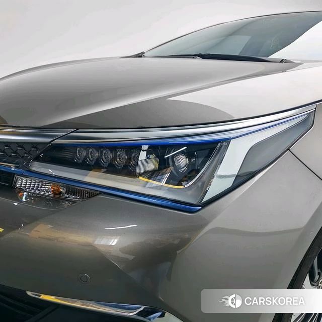 Toyota Corolla dual engine E+ id 4207074 из Китая 9