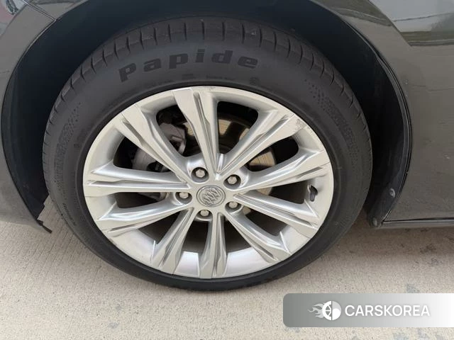 Buick Regal id 3926901 из Китая 9
