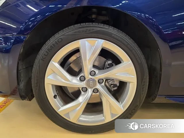 Audi A4 (B9) id 3753523 из Кореи 9