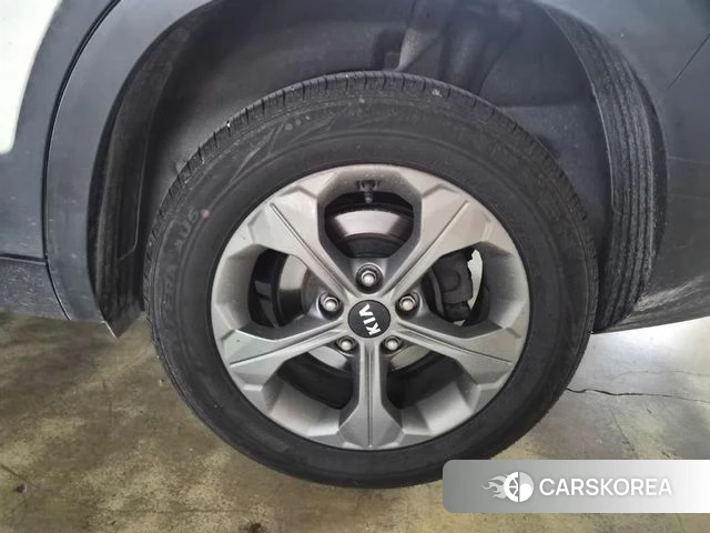 Kia Seltos id 4895003 из Кореи 9