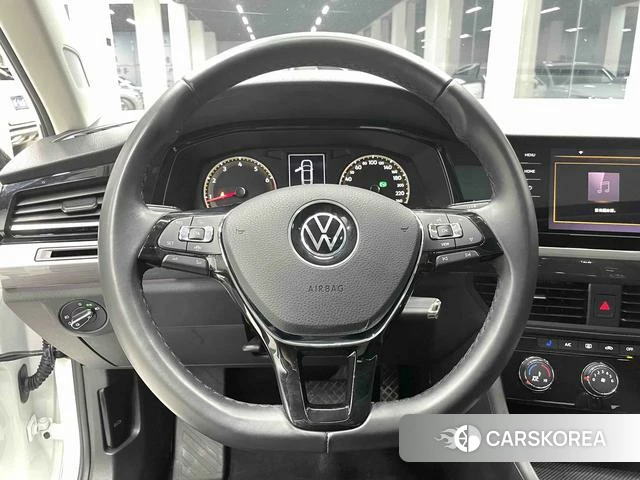 Volkswagen Bora id 4359407 из Китая 9