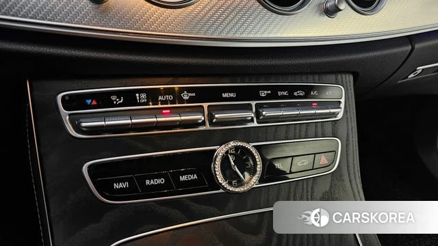 Mercedes-Benz E-Class W213 id 4667101 из Кореи 9