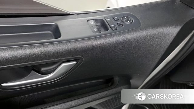 Hyundai Staria id 3838568 из Кореи 9