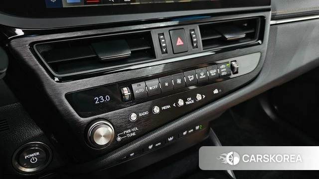 Lexus ES300h 7th generation id 4517516 из Кореи 9