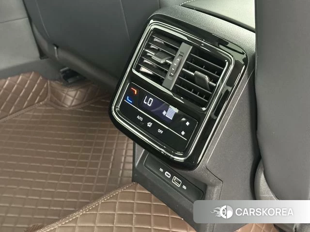 Volkswagen Passat id 4300203 из Китая 9