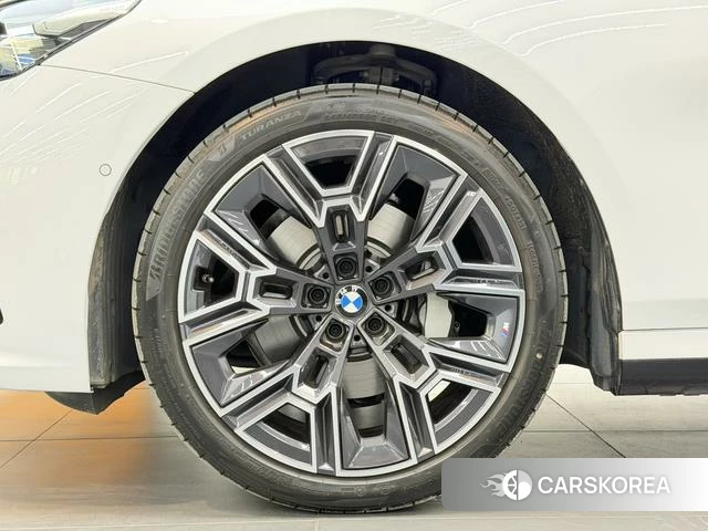 BMW 5 series id 4300245 из Китая 9