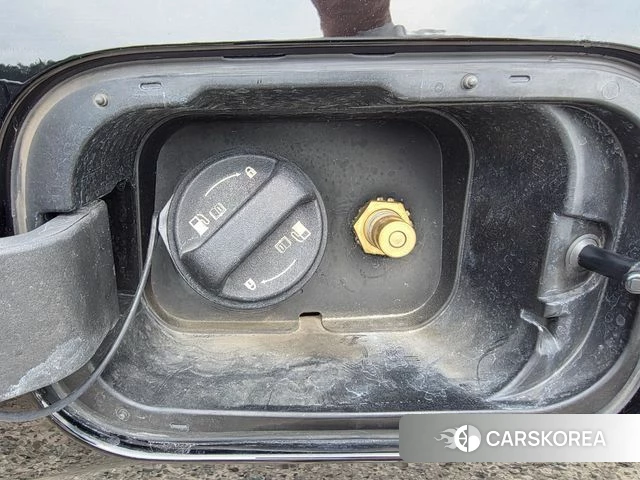 Kia Carnival 4th generation id 4577007 из Кореи 9