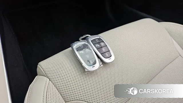 Hyundai The New Grandeur IG id 3660002 из Кореи 9