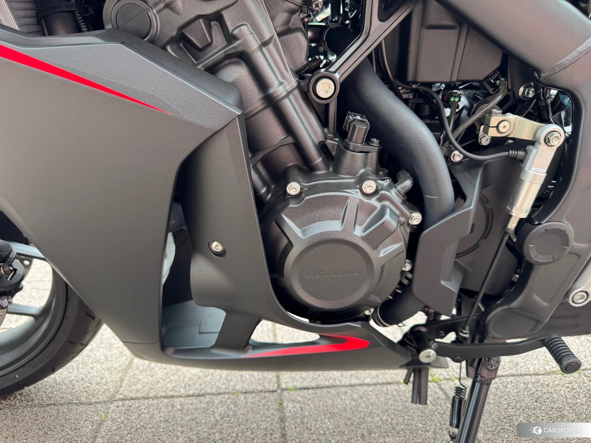 Проданный Honda CBR650R E-CLUTCH id 4313193 из Японии, фото 9