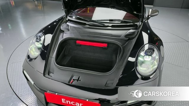 Porsche 911(992) id 3866381 из Кореи 9