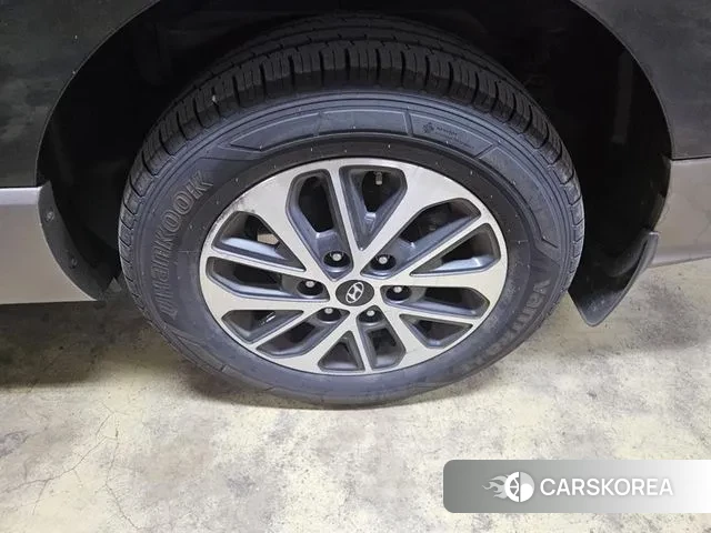 Hyundai The New Grand Starex id 3695401 из Кореи 9