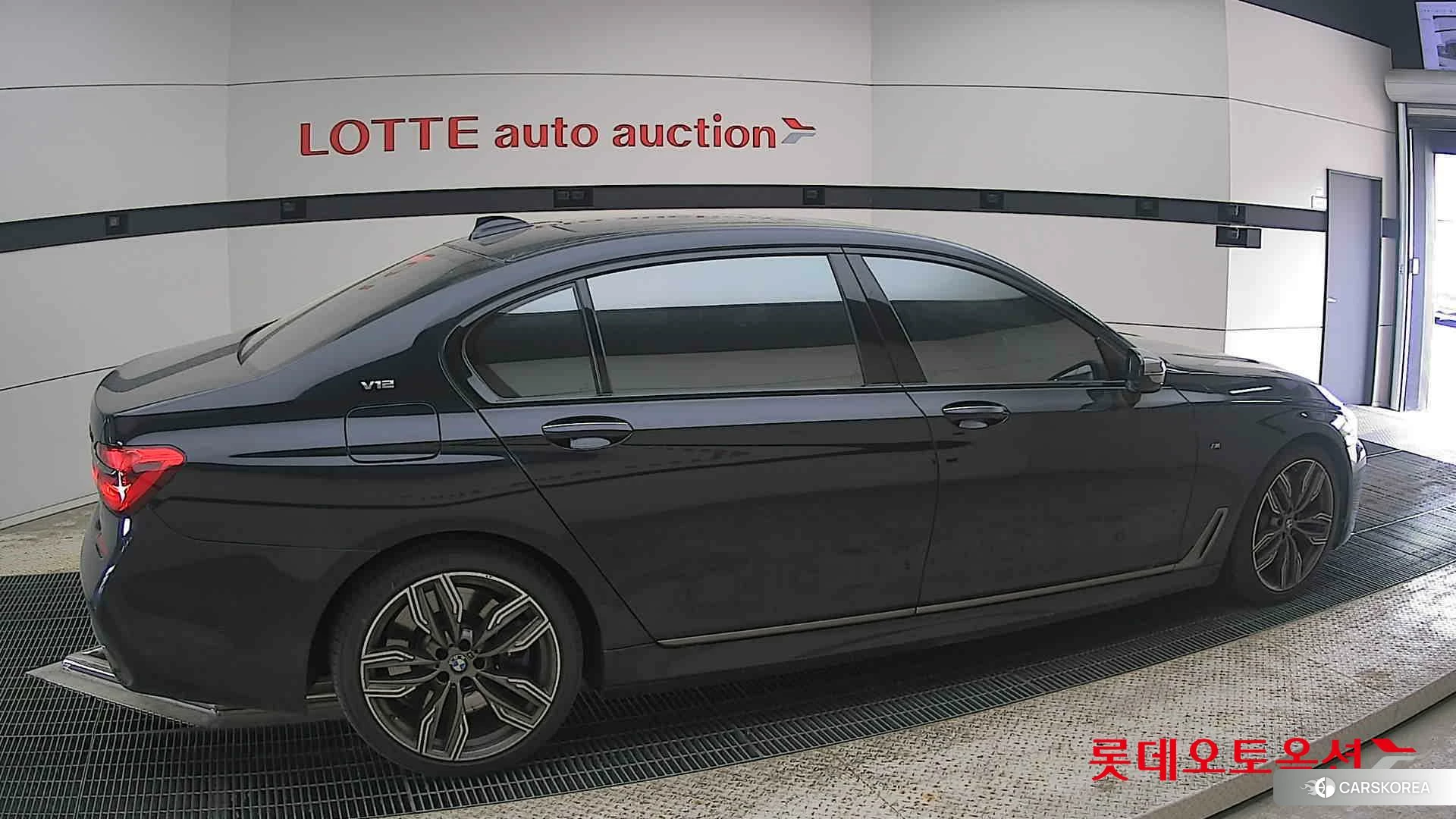 BMW  M760Li xDrive id 4289667 из Кореи 9