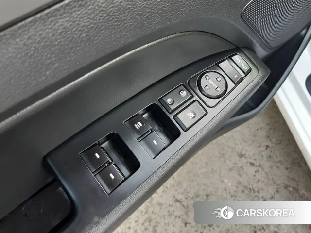 Hyundai Avante AD id 3955808 из Кореи 9