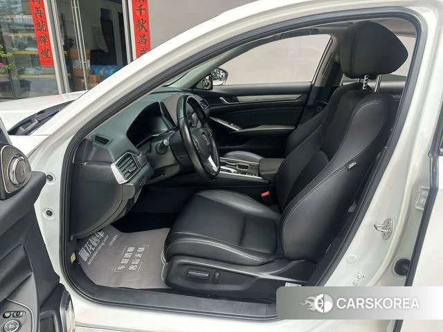 Honda Accord id 4290039 из Китая 9
