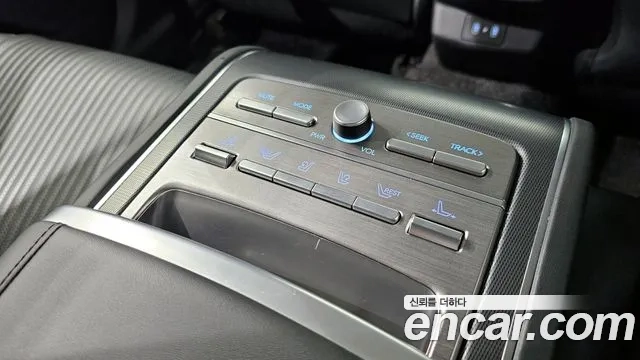 Hyundai Grandeur (GN7) id 2925978 из Кореи 9