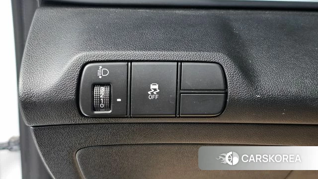 Hyundai The New Avante (CN7) id 4768143 из Кореи 9