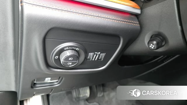 Jeep Grand Cherokee (WL) id 4501108 из Кореи 9
