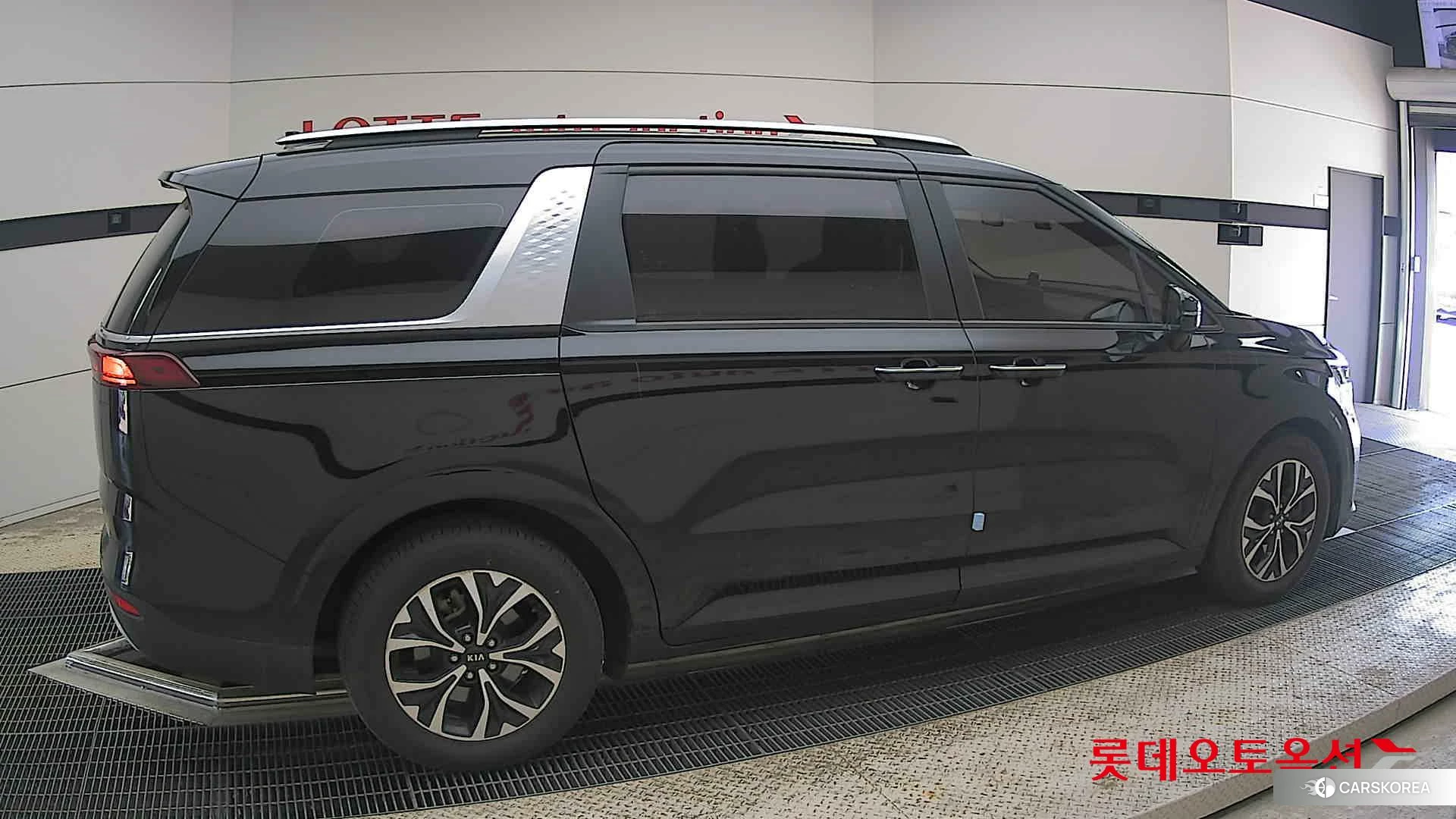 Kia Carnival id 4289511 из Кореи 9