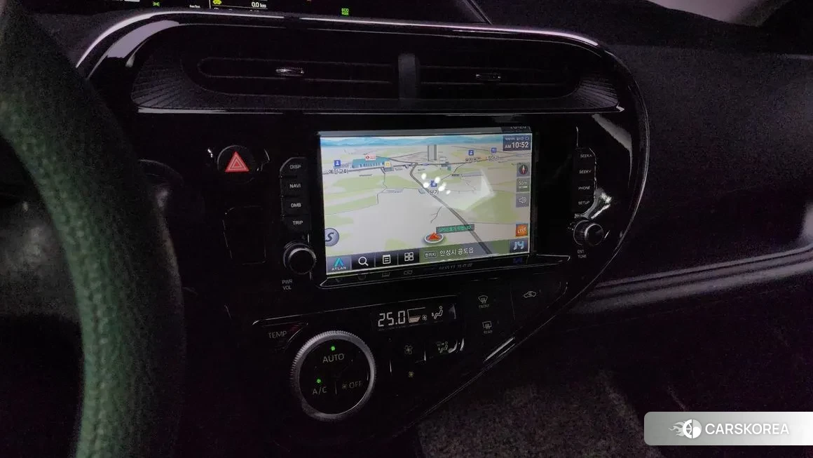 Toyota Prius C id 2142195 из Кореи 9