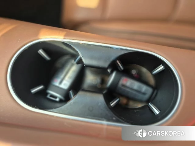 Genesis GV70 id 4757768 из Кореи 9