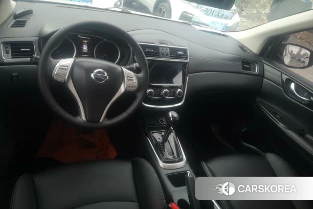Nissan TIIDA id 4313787 из Китая 9