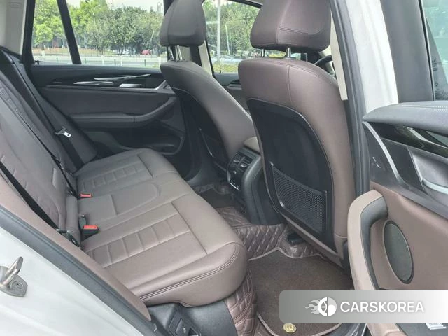 BMW X3 id 4215073 из Китая 9