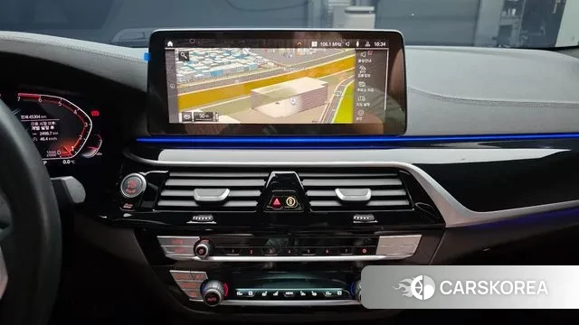 BMW 5 Series (G30) id 3670537 из Кореи 9